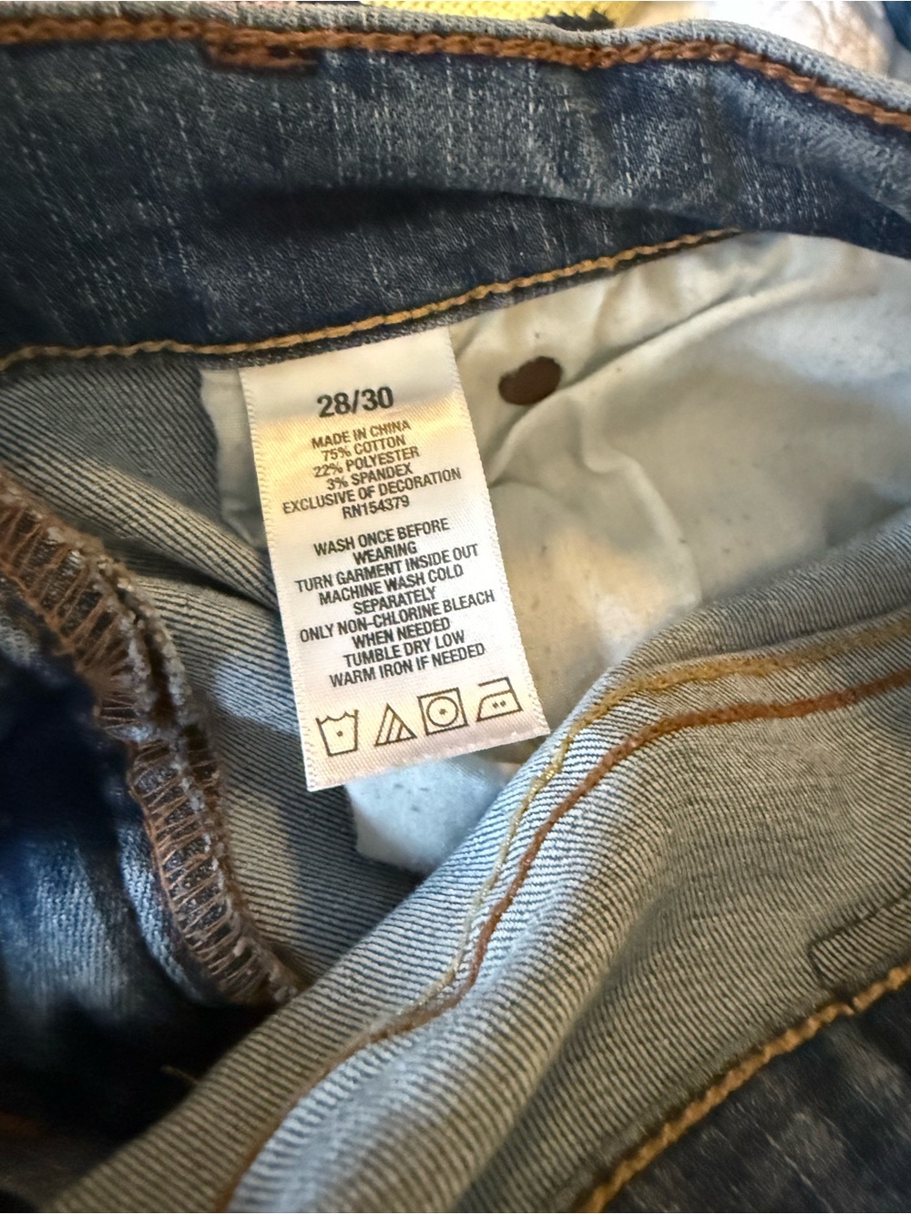 Aeropostale Classic Slim Distressed women’s  Jeans - size 28x30 - Picture 9 of 10